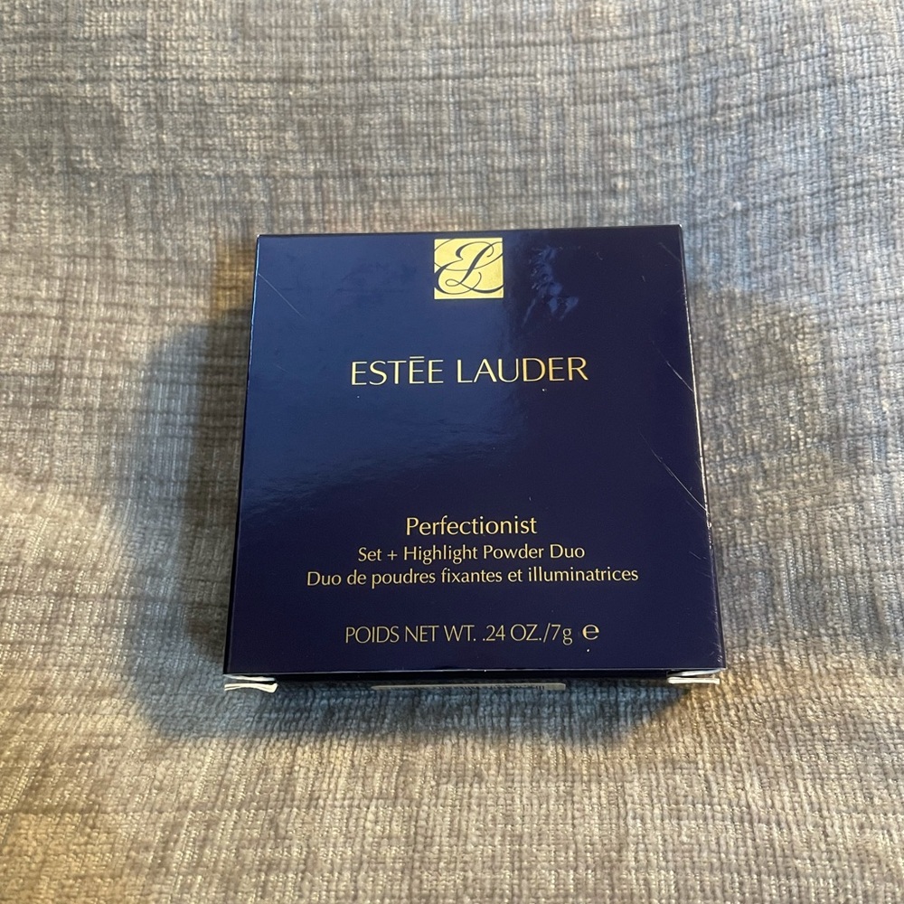 Estee Lauder Perfectionist Set + Highlight Powder Duo in color Deep.